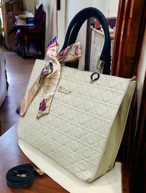 "Dior Handbag – Timeless Luxury & Elegance"